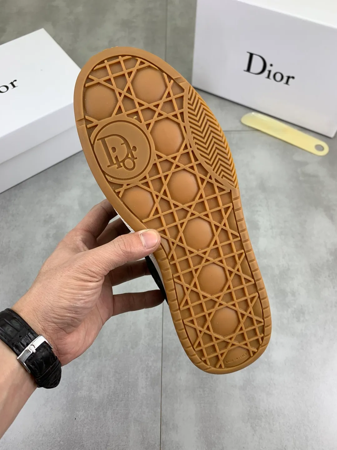 Men's Men's Shoes 💰P380 💰[New Style]🆘[Dior] 2025 Dior Original Lace-up Low-top Men's Shoes Classic casual shoes 🔥This model is the official flagship model with high quality and made by famous original designers. It is made of high-quality cowhide with original materials➕Comfortable and breathable mesh lining➕Pigskin insole. The perfect last shape and generous and fashionable design have attracted many consumers. Suitable for drivers to drive🚗. What you want is the highest quality in the market. Color: 4️⃣Color code number: 38--44 (45 customized)